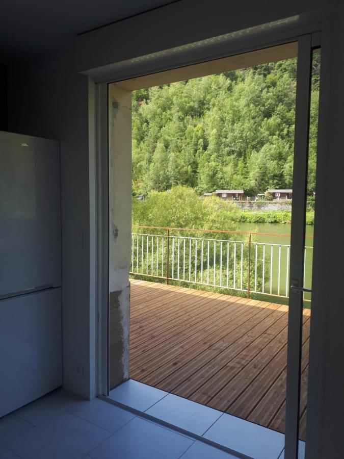 Gite En Bord De Meuse Montherme Exterior photo